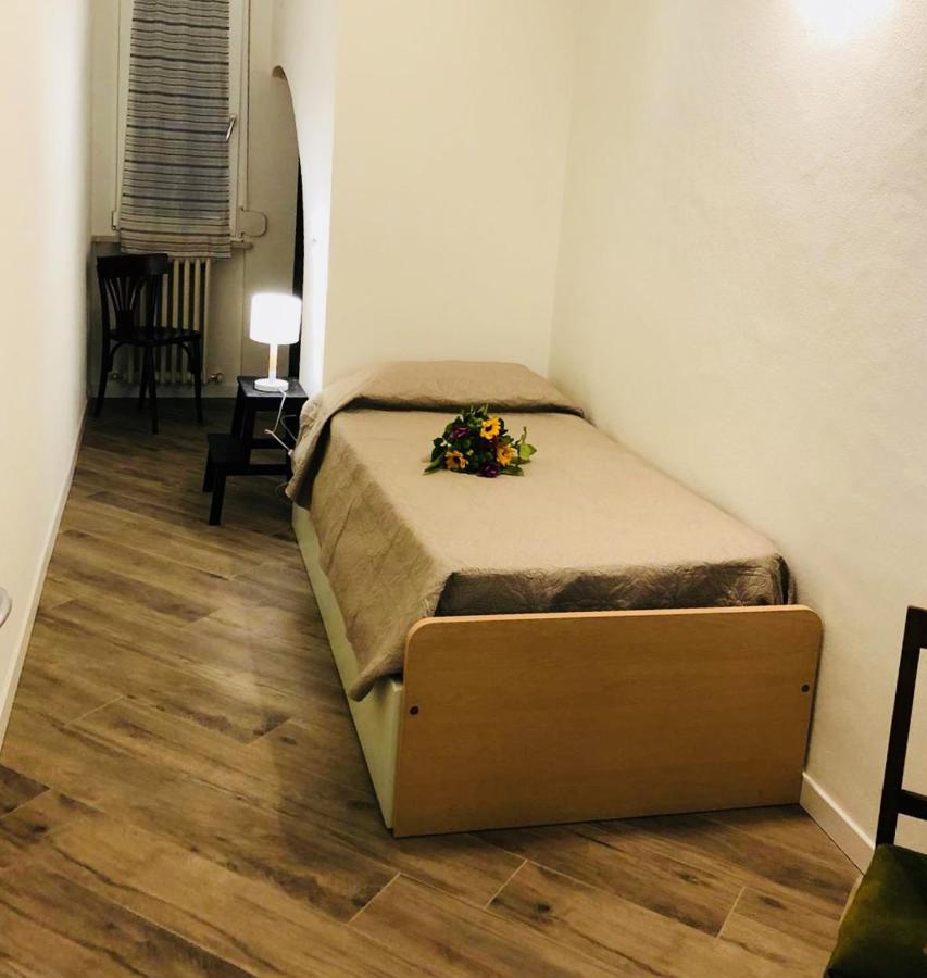 Lu.Lu Suite And Rooms Plasencia Exterior foto